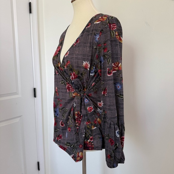 French Laundry Floral Wrap Shirt Size Large - Picture 3 of 9